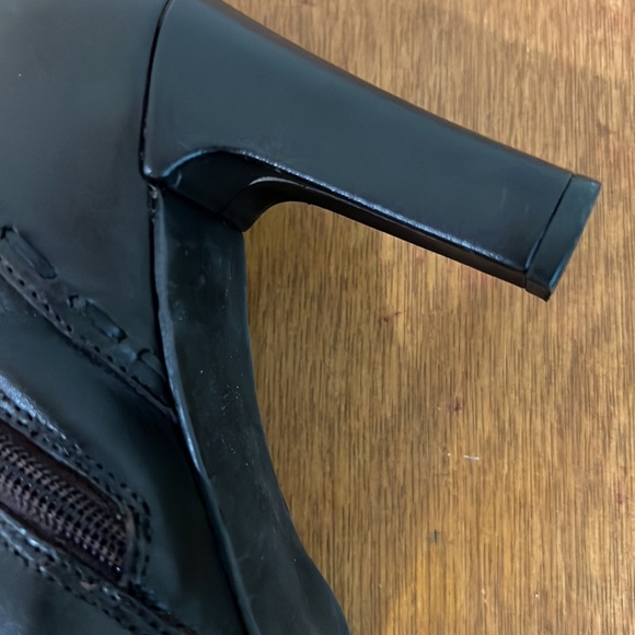 NATURALIZER  Women’s Boots  LEATHER Size 7W  color Brown Heels 3.5” - Picture 13 of 16